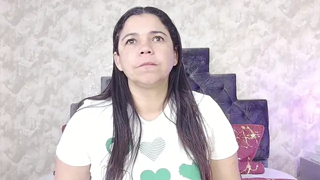 elizabeth coleman online show from December 2025 04:08:01 PM