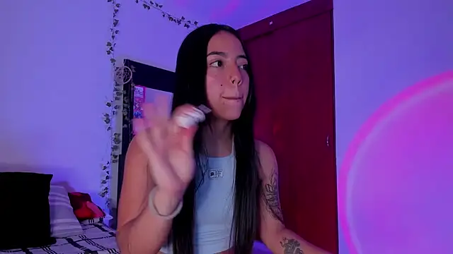 little kayla  online show from January 2026 11:33:01 PM