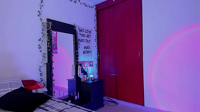 little kayla  online show from January 2026 07:39:01 PM