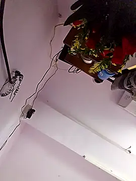 Snapshot of MOM-SUN-COUPLE chatting on September 2025 09:27:02 AM MOM-SUN-COUPLE online show from September 2025 09:27:02 AM