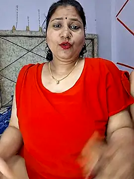 Snapshot of MOM-SUN-COUPLE chatting on February 2025 05:25:02 PM MOM-SUN-COUPLE online show from February 2025 05:25:02 PM