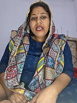 Snapshot of MOM-SUN-COUPLE chatting on February 2025 07:58:01 PM MOM-SUN-COUPLE online show from February 2025 07:58:01 PM