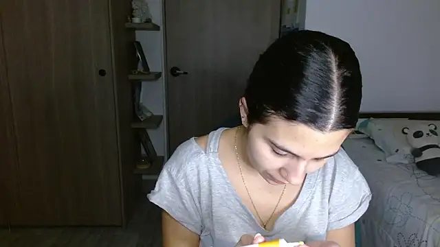 mia  lopez  online show from March 2026 03:39:01 AM