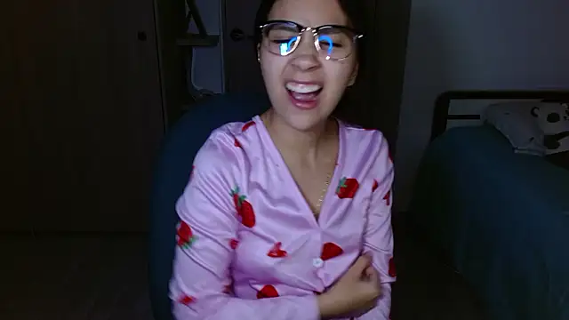 mia  lopez  online show from February 2026 12:44:02 AM