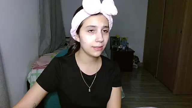 mia  lopez  online show from September 2025 05:14:01 AM