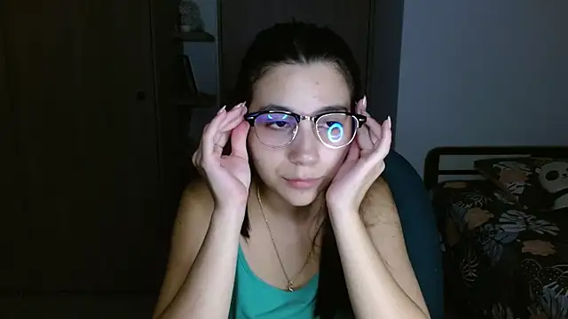 mia  lopez  online show from April 2026 02:46:01 AM