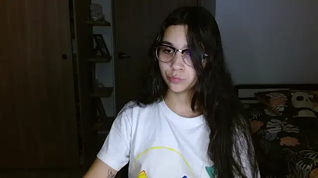 mia  lopez  online show from May 2026 02:52:01 AM