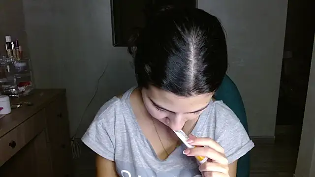 mia  lopez  online show from July 2026 05:25:01 AM