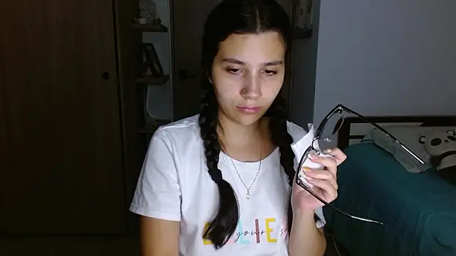 mia  lopez  online show from February 2026 04:07:01 AM