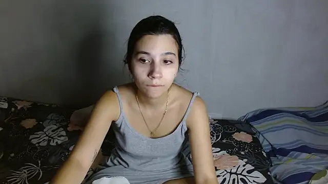 mia  lopez  online show from May 2026 04:31:01 AM
