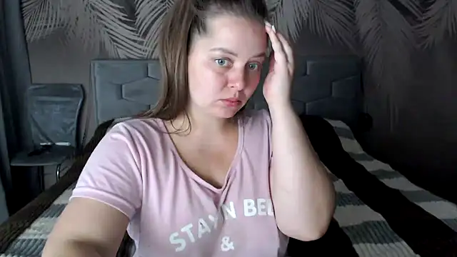 uliastar online show from September 2025 06:42:01 AM