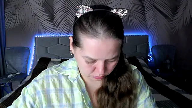 Snapshot of uliastar chatting on November 2025 09:24:02 AM uliastar online show from November 2025 09:24:02 AM