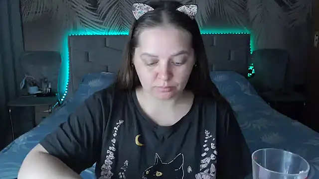 uliastar online show from May 2026 06:24:02 AM