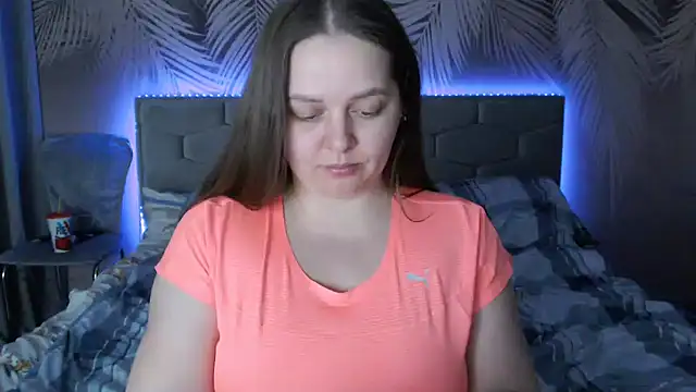uliastar online show from February 2025 08:17:01 AM