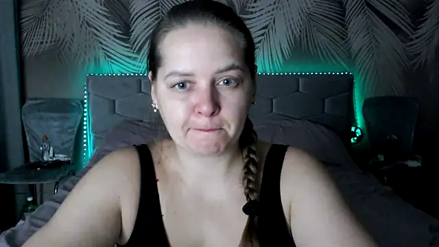 Snapshot of uliastar chatting on October 2025 07:16:02 AM uliastar online show from October 2025 07:16:02 AM