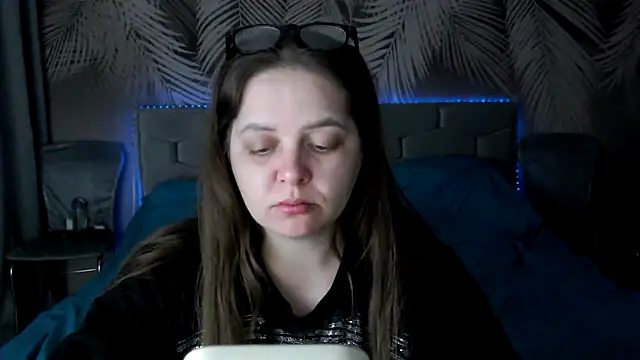 uliastar online show from March 2026 07:13:01 AM