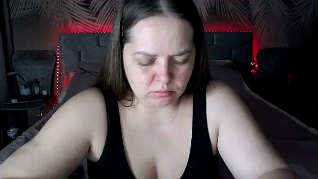 uliastar online show from April 2026 06:15:01 AM