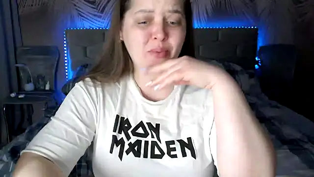 uliastar online show from March 2026 07:30:02 AM