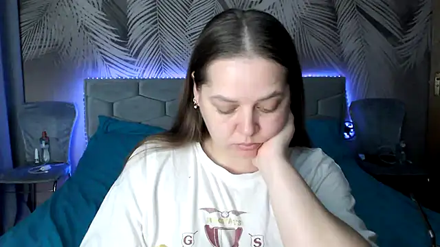 Snapshot of uliastar chatting on November 2025 09:20:02 AM uliastar online show from November 2025 09:20:02 AM