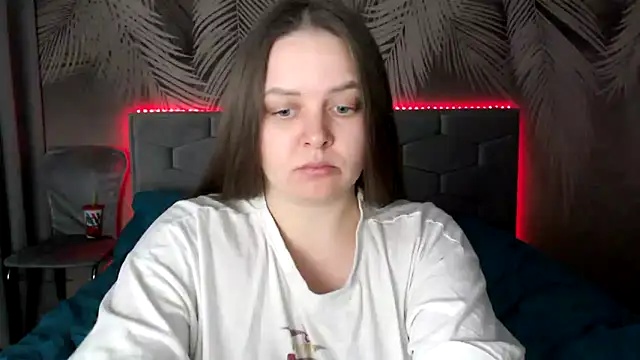 uliastar online show from February 2025 09:12:02 AM