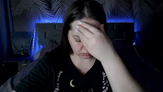 uliastar online show from January 2026 06:20:02 AM