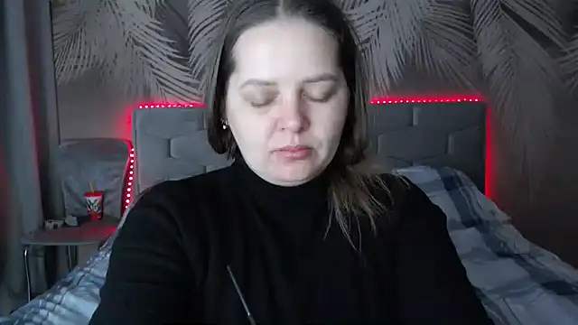 uliastar online show from February 2025 07:09:02 AM
