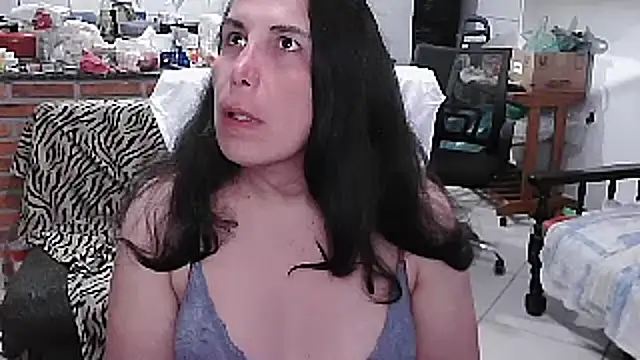 LauraVicttoria361215 online show from October 2025 11:25:02 PM