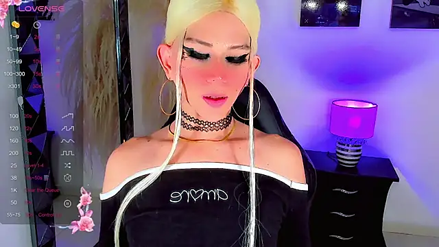 harrleyhott21 online show from February 2025 03:42:01 PM