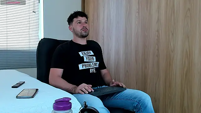 alexman fuck online show from April 2026 10:21:02 PM