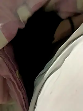 Snapshot of Diego23es chatting on October 2025 06:04:01 AM Diego23es online show from October 2025 06:04:01 AM