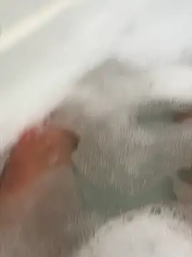 Snapshot of bastiiioooo chatting on December 2025 12:09:02 PM bastiiioooo online show from December 2025 12:09:02 PM