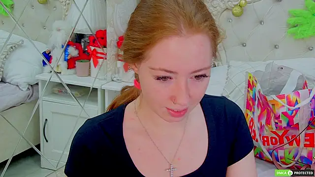 Snapshot of TinaBrook chatting on December 2025 03:45:02 AM TinaBrook online show from December 2025 03:45:02 AM