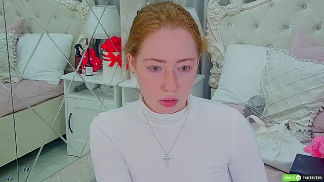 Snapshot of TinaBrook chatting on September 2025 03:57:01 AM TinaBrook online show from September 2025 03:57:01 AM