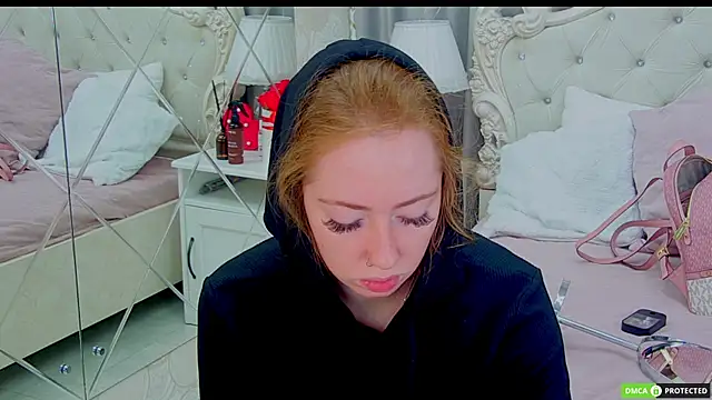 TinaBrook online show from October 2025 03:49:02 AM