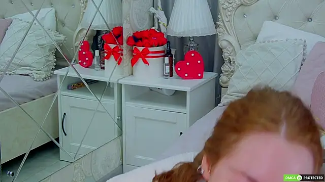 Snapshot of TinaBrook chatting on December 2025 03:19:02 AM TinaBrook online show from December 2025 03:19:02 AM