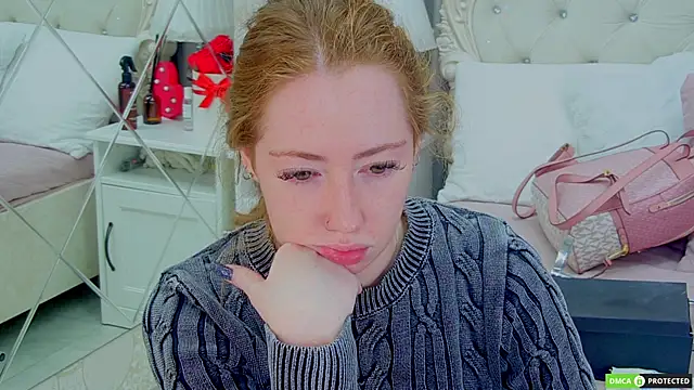 Snapshot of TinaBrook chatting on November 2025 03:54:02 AM TinaBrook online show from November 2025 03:54:02 AM