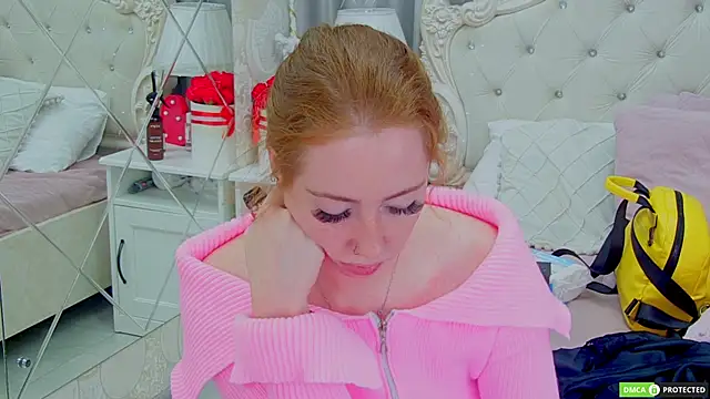 TinaBrook online show from October 2025 03:44:01 AM