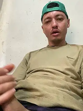 alexsandropllt online show from May 2026 03:27:01 PM