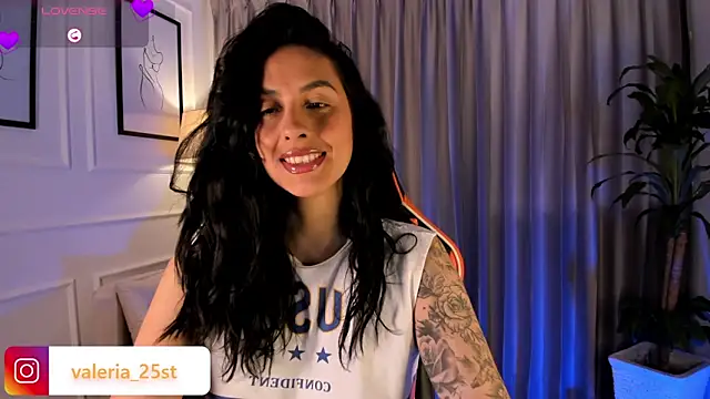 valeriia25  online show from March 2025 01:07:02 PM