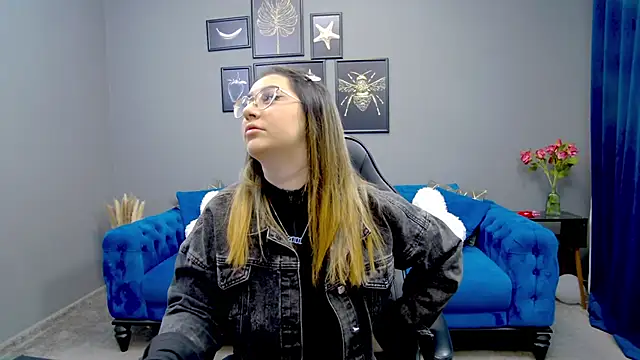 Snapshot of Katewalker_ chatting on March 2025 06:07:01 PM Katewalker online show from March 2025 06:07:01 PM