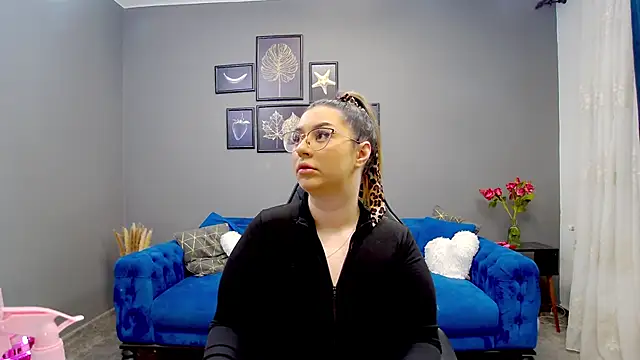 Snapshot of Katewalker_ chatting on February 2025 06:15:01 PM Katewalker online show from February 2025 06:15:01 PM