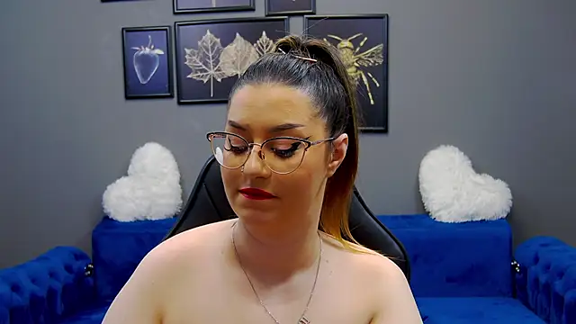 Snapshot of Katewalker_ chatting on February 2025 09:17:01 PM Katewalker online show from February 2025 09:17:01 PM