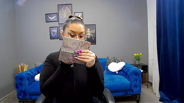 Snapshot of Katewalker_ chatting on February 2025 06:13:01 PM Katewalker online show from February 2025 06:13:01 PM