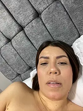 Snapshot of martina_contreras chatting on October 2025 06:12:02 AM martina contreras online show from October 2025 06:12:02 AM