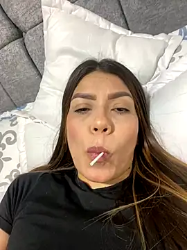 martina contreras online show from October 2025 05:08:01 AM