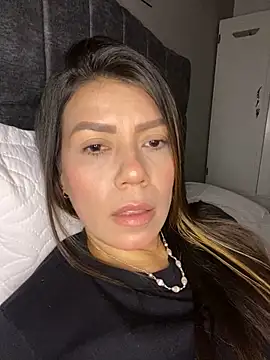 martina contreras online show from February 2026 09:09:02 AM