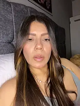 martina contreras online show from February 2026 04:46:01 AM