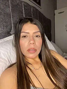 martina contreras online show from March 2026 05:04:02 AM