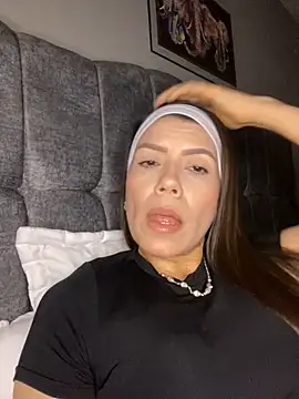 martina contreras online show from March 2026 05:08:01 AM