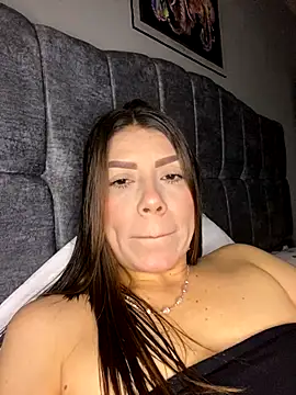 martina contreras online show from December 2025 04:35:02 AM